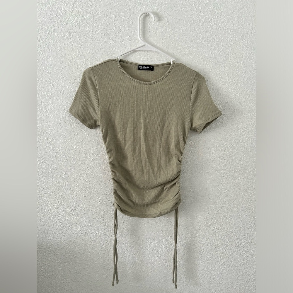 Cream colored sinch t-shirt